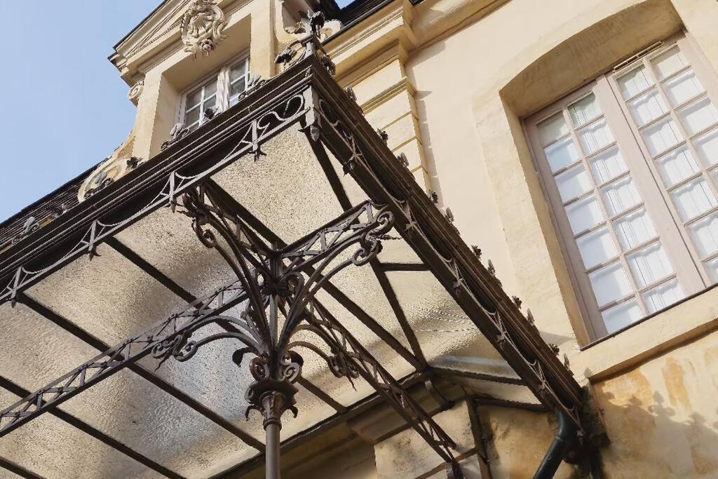 Standing Dans Bel Particulier * Dijon